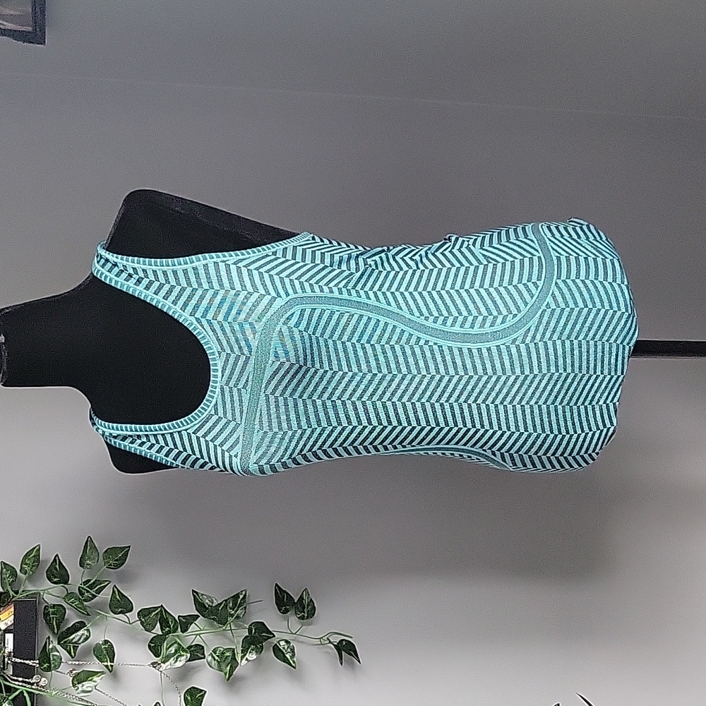 LuluLemon Swiftly Tech racerback